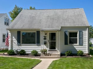 3351 N 90th St, Milwaukee, WI 53222