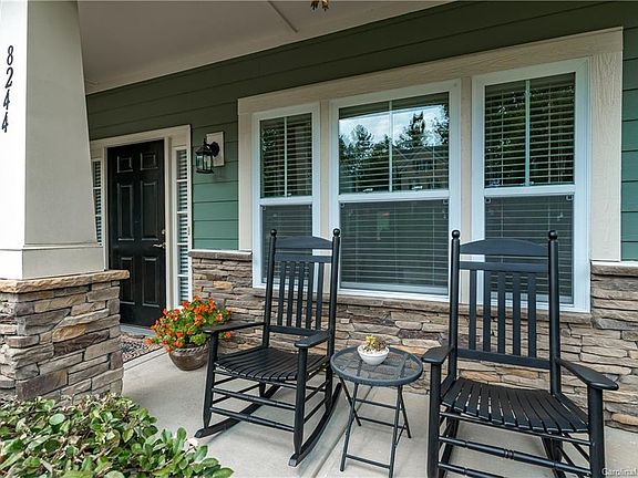 3rd image of 8244 Cool Springs Ct #171