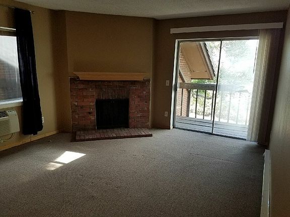 LivingRoom2