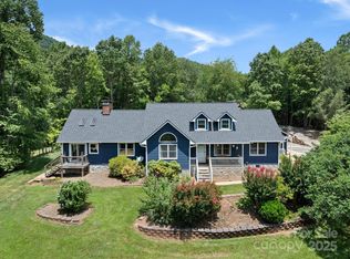 3 Neighborly Dr, Candler, NC 28715