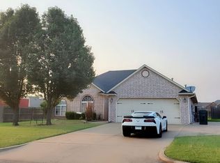 504 Cary Pl, Muskogee, OK 74403