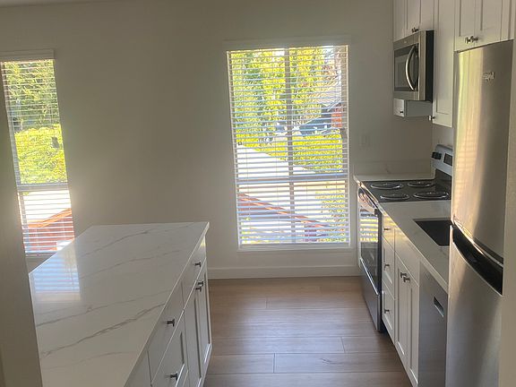 4th image of 525 Homer Ave APT 14