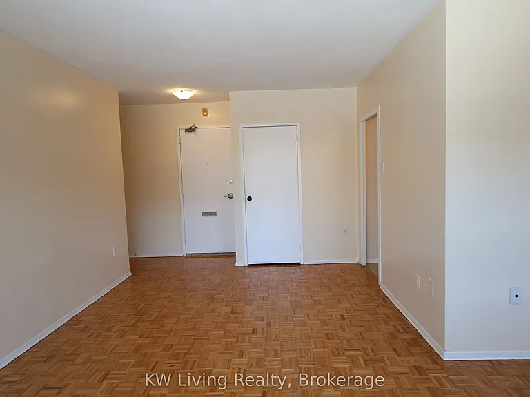 480 Lakeshore Rd E #309 — Photo 12