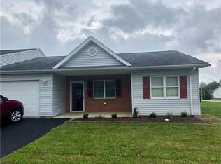 520 Jade Ln, Indiana, PA 15701