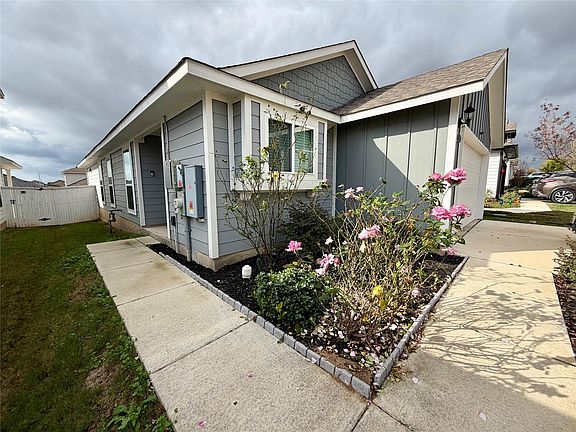 3rd image of 159 Appleberry Ln