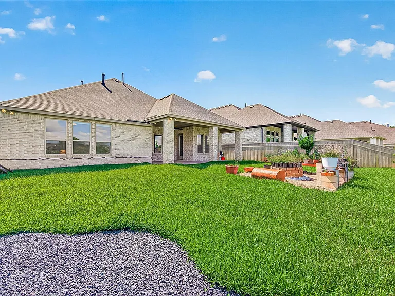 1635 Delta Oaks Dr — Photo 39