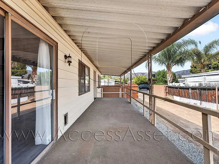 16450 Monterey St — Photo 20