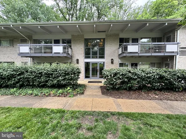 7759 Donnybrook Ct APT 206, Annandale, VA 22003