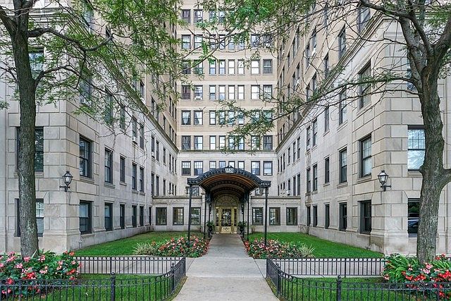1st image of 3520 N Lake Shore Dr APT 7F