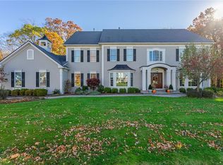 26 Thomas Grv, Pittsford, NY 14534