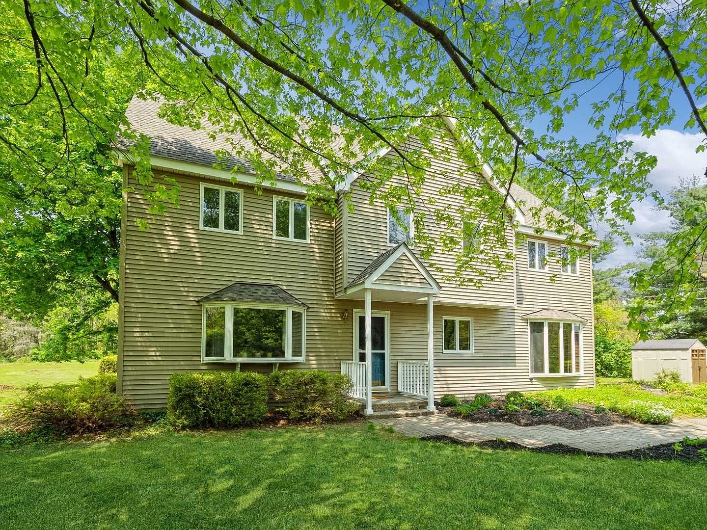 462 Rossway Rd, Pleasant Valley, NY 12569 Zillow