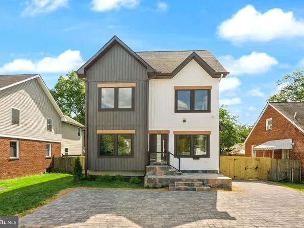 742 N George Mason Dr, Arlington, VA 22203