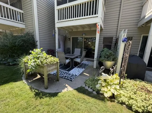 240 Marina COURT #28, Waterford, WI 53185