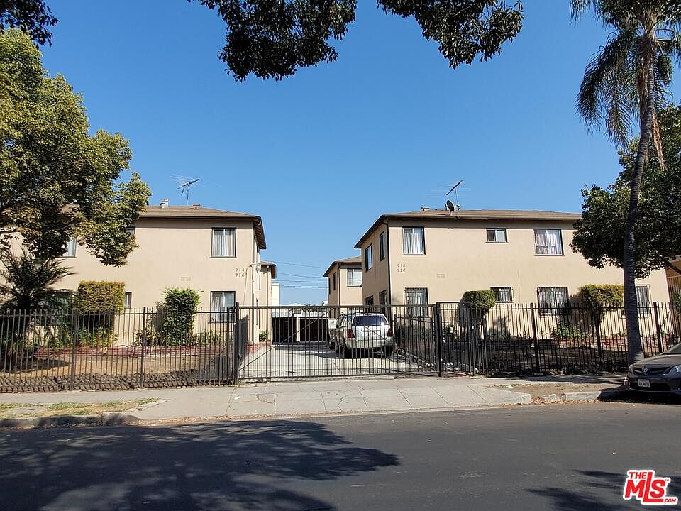 1st image of 914 S Gramercy Dr