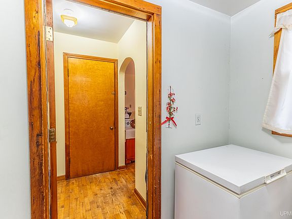 5th image of 42767 Wilson Memorial Dr