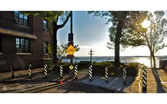 Sold by Douglas Elliman | media 22