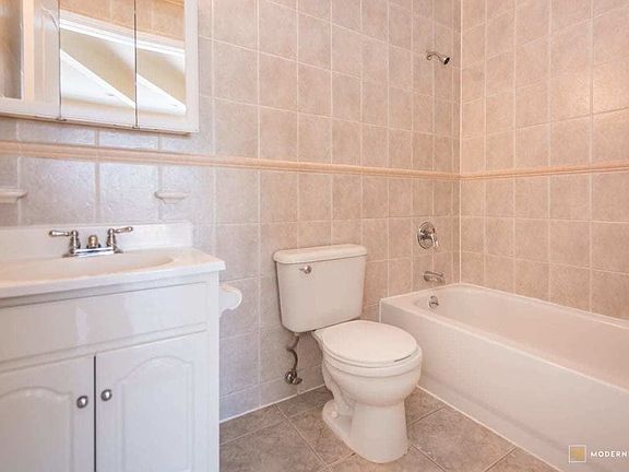 3rd image of 2022 Steinway St APT 2R