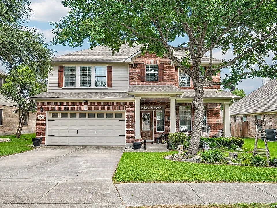 990 Oak Park