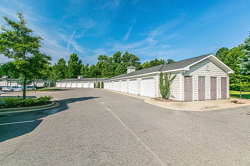 Village on the Lake Apartments 605 Village Lake Ct Spring Lake NC