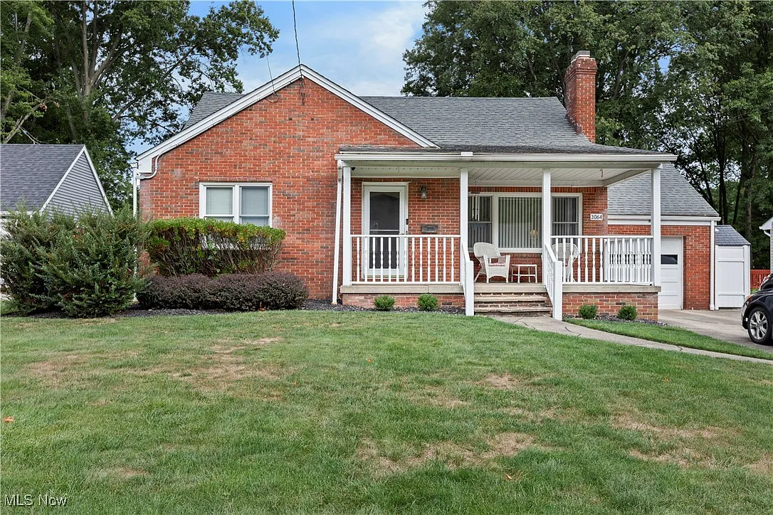 3064 Howell Dr photo 1
