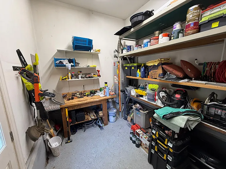 Garage workshop space