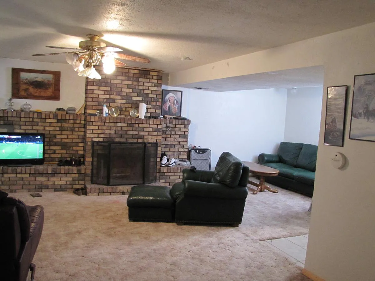 10850 Albion Drive — Photo 2