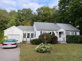 86 Mechanic St, Foxboro, MA 02035