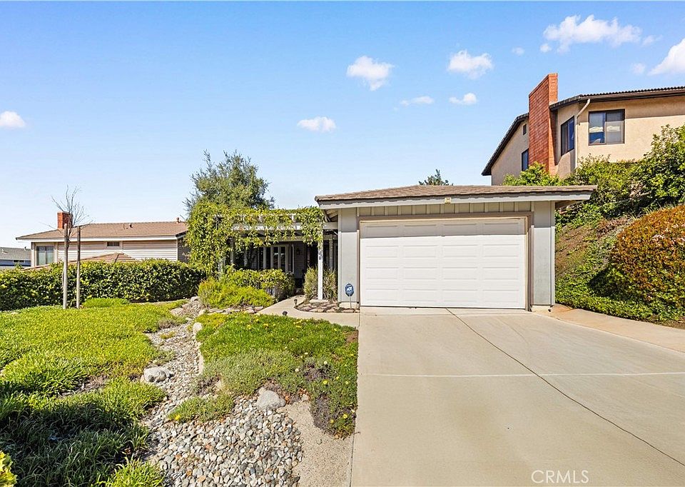 1st image of 21415 Running River Ct