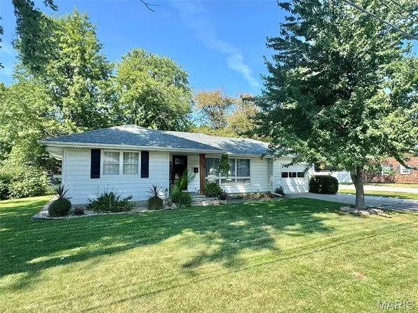 220 E Rogers St, Monroe City, MO 63456