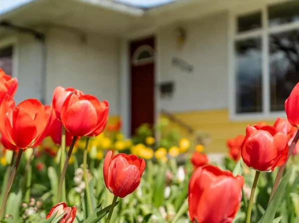 9726 Juniper St, Chilliwack, BC V2P 5J1