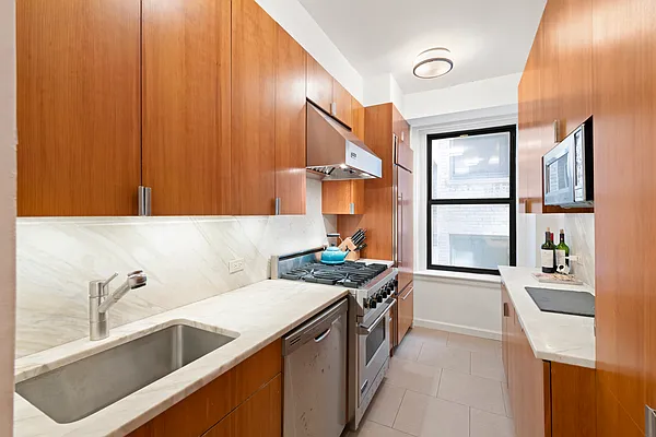 Sold by Douglas Elliman | media 2