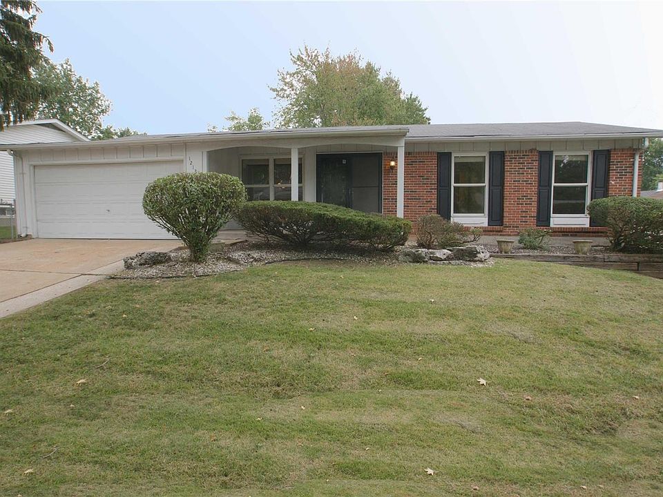 1st image of 12126 La Padera Ln