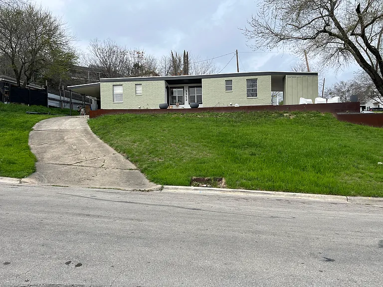 3312 Hycreek Dr #B — Photo 10