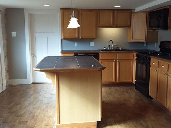 3rd image of 4237 Saint Ann St Unit A