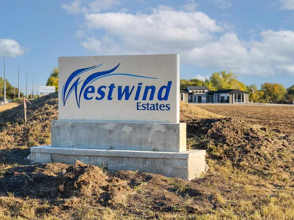 19863 W Pine St, Goddard, KS 67052