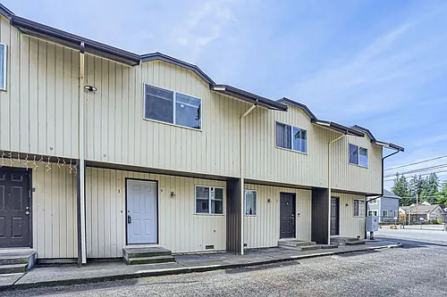 6911 Rainier Dr #3 Photo 1 6911 Rainier Dr #3 Photo 1
