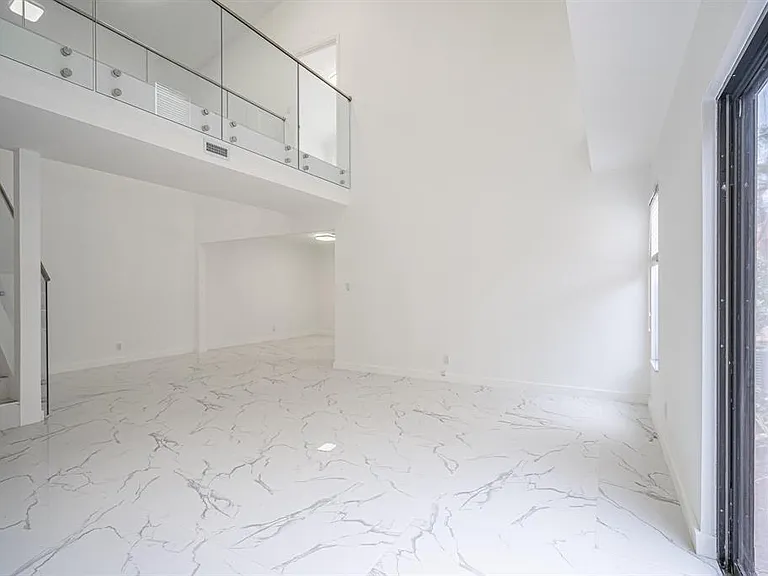 5536 Eton Ct — Photo 7