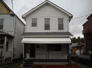 578 6th St, Pitcairn, PA 15140