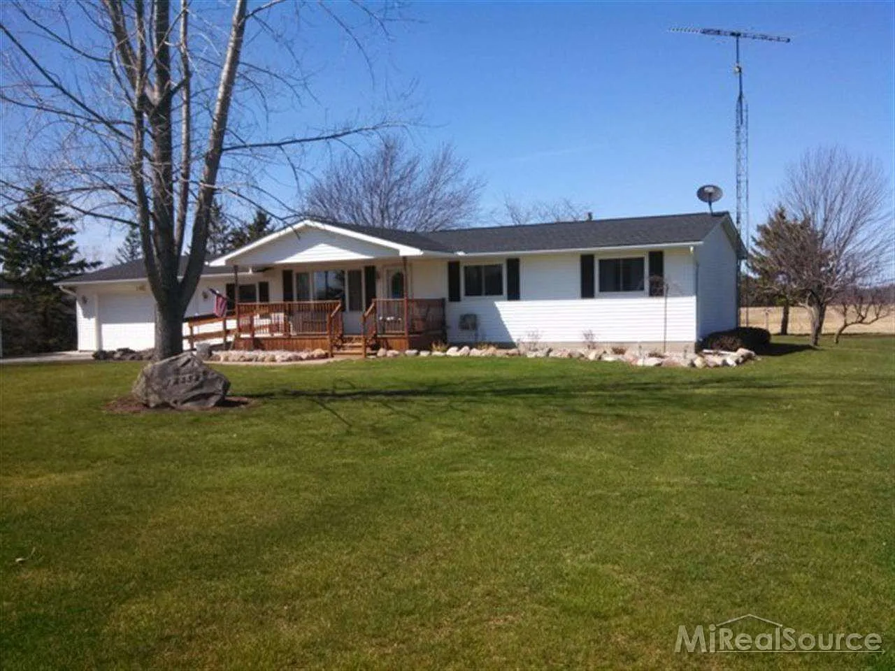 12332 Jeddo Rd photo 1