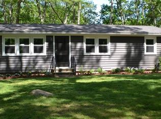 1050 Slocum Rd, Saunderstown, RI 02874