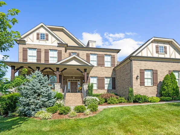 6848 Falls Ridge Ln, College Grove, TN 37046