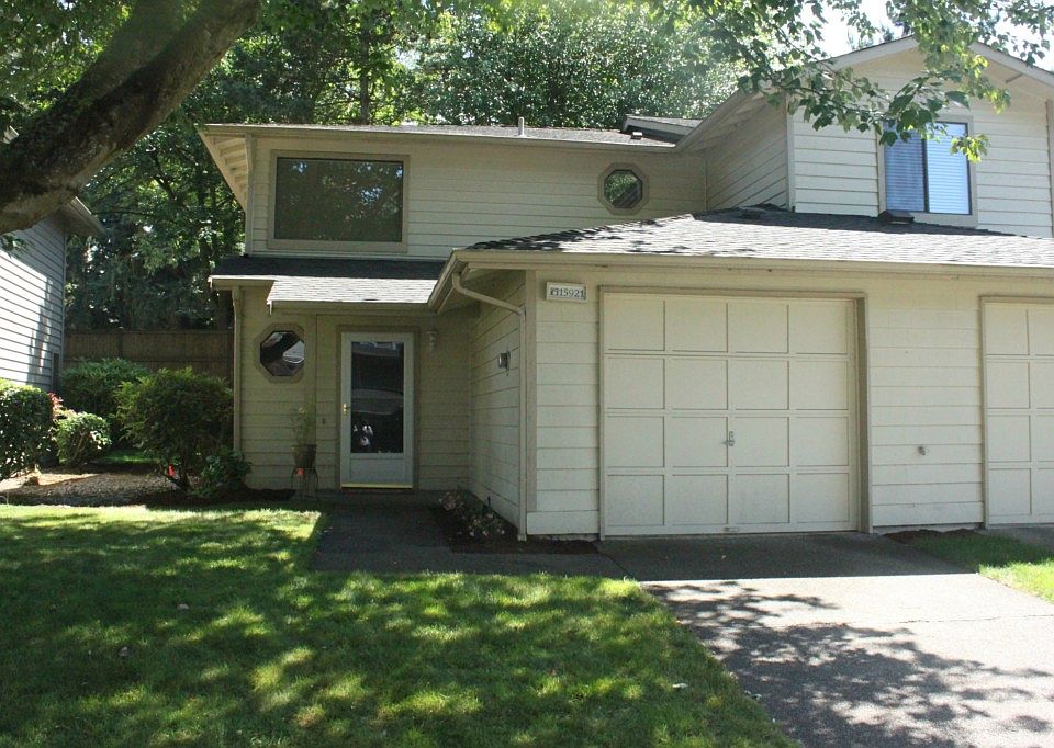 1st image of 15921 NE 40th Way #3A