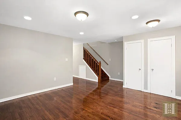 Rented by Nooklyn NYC LLC | media 2