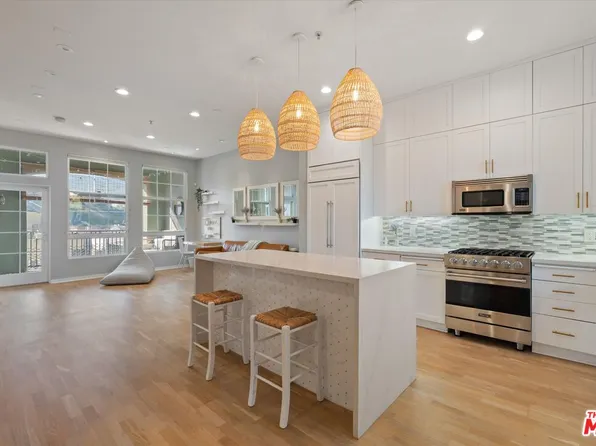 13020 Pacific Promenade Unit 401, Playa Vista, CA 90094