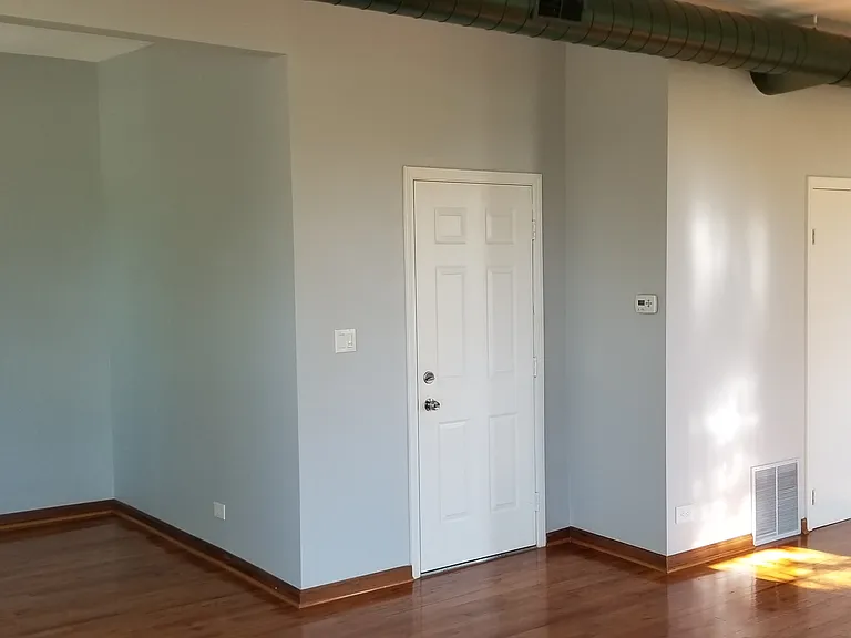 1825 W Thomas St #2F — Photo 1