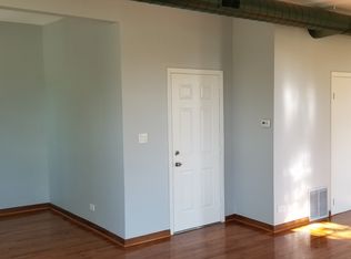 1825 W Thomas St #2F, Chicago, IL 60622