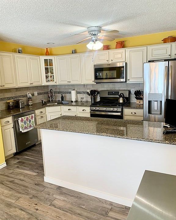 Twin Oaks Condominiums Chicopee, MA Zillow