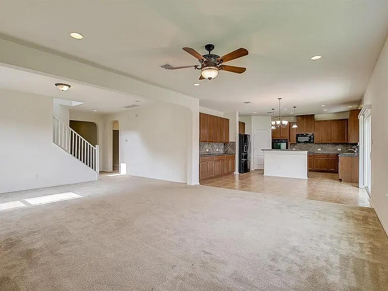 5912 Sardinia Dr — Photo 11