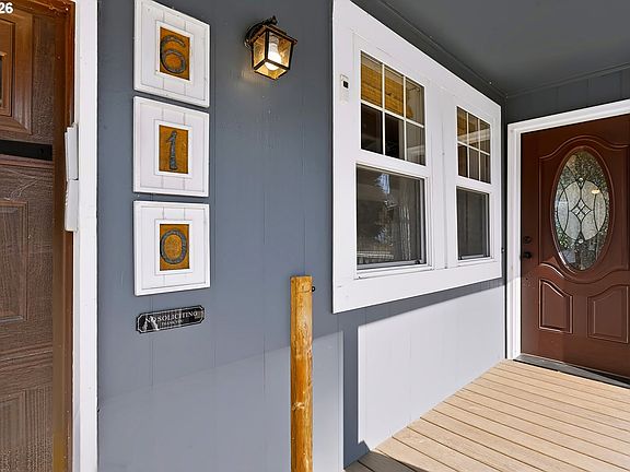 5th image of 610 SE Elm St