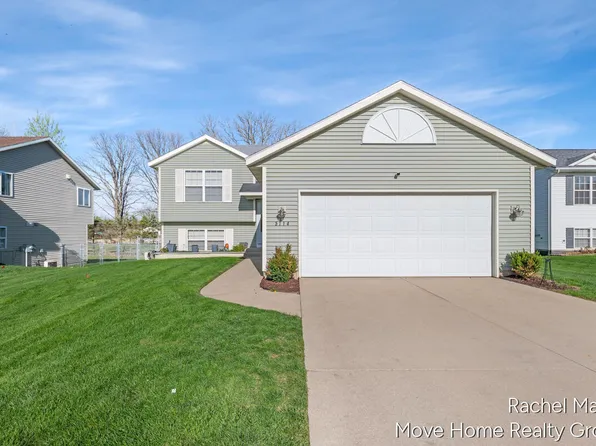 5114 Taylor Ridge Dr SE, Kentwood, MI 49512